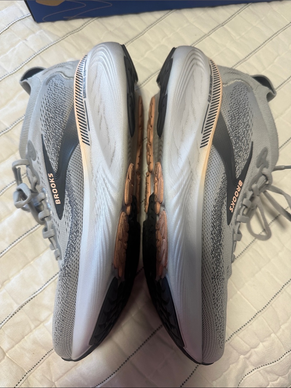 Brooks adrenaline GTS 25 Running Shoes - Picture 6 of 10